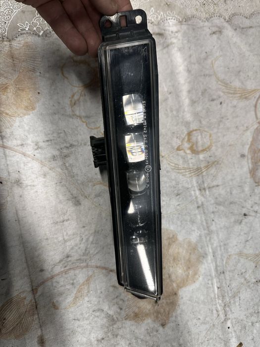 Proiector dreapta led honda cr v.