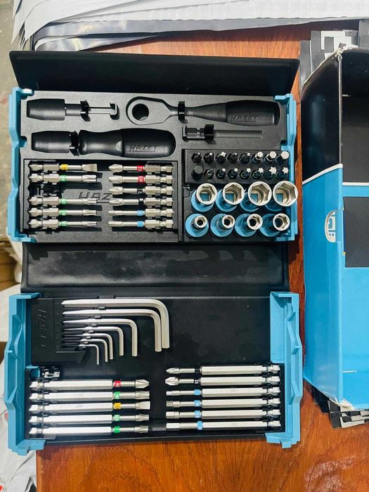 Set de scule HAZET Smartcase, 2200SC-32, 56 de piese, set de scule pliabil, fabricat în Germania
