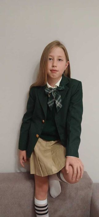 Школьная форма для девочек начальной школы