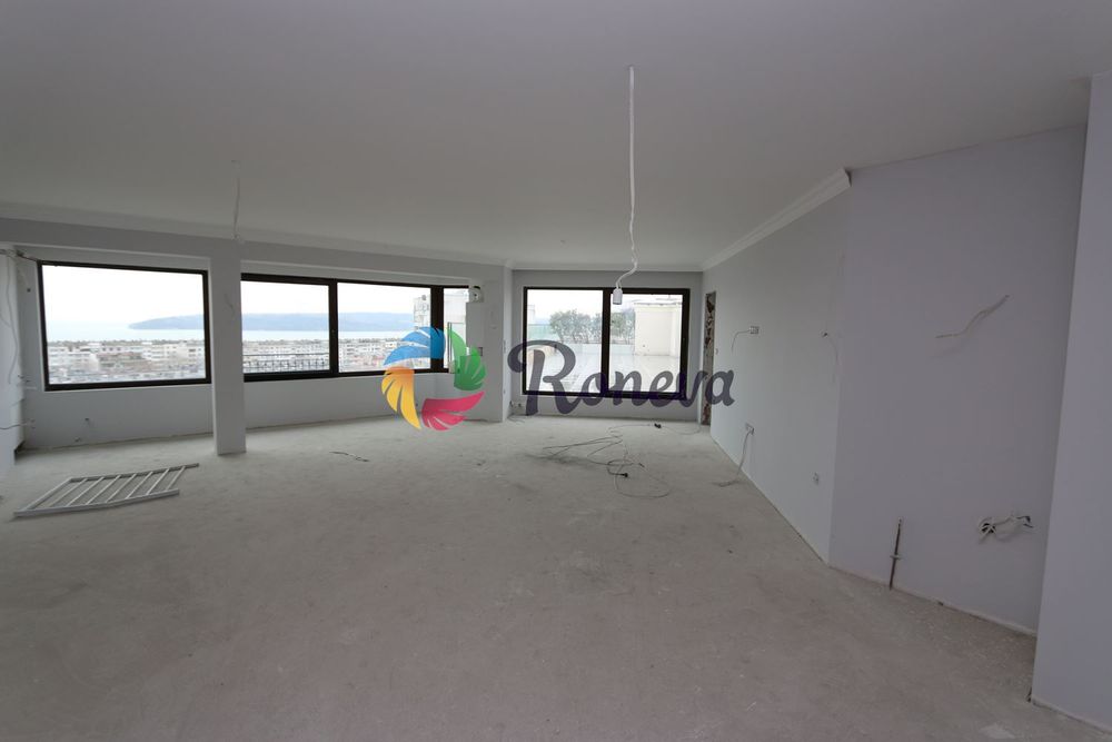 Многостаен в Варна-Бриз площ 270  цена 550000