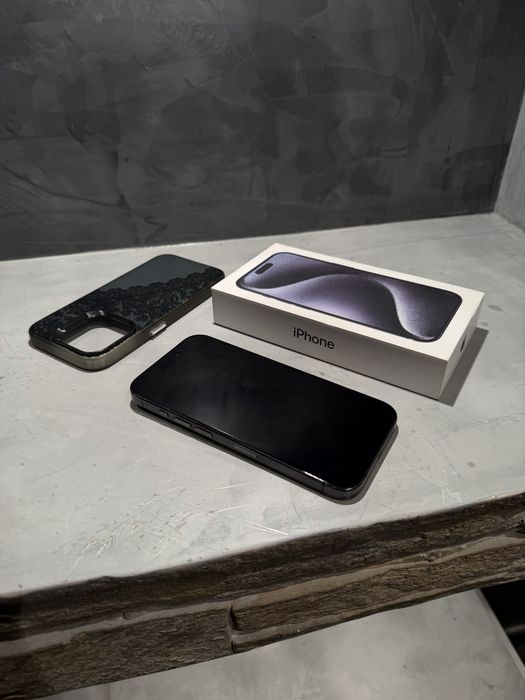 Iphone 15 Pro Blue + подаръци