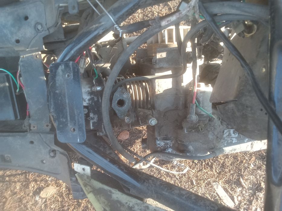 Продам скутер 4т