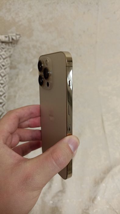 iPhone 13 pro золото