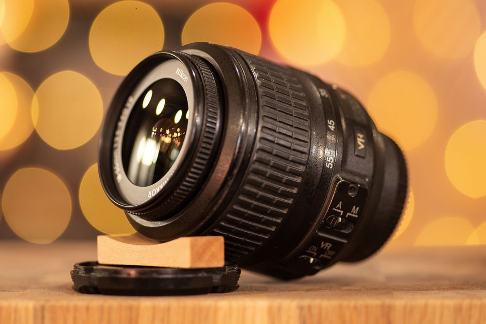 Nikon Д70 фотоапарат + два обектива и аксесоари Никон