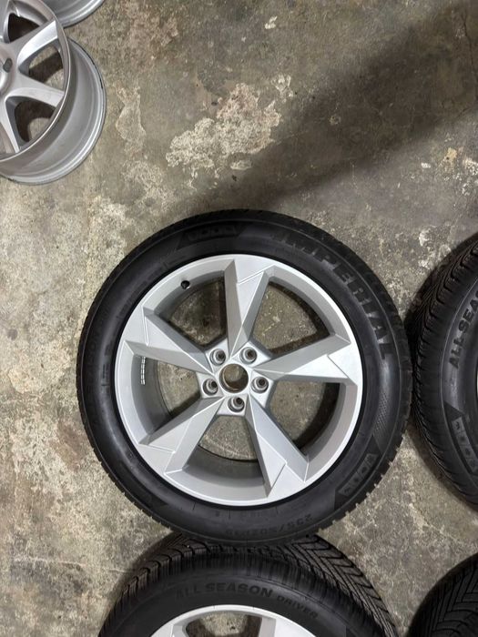 Jante Audi OEM 19 5x112 ET45 Q3 A4+ 235/50 R19 AllSeason
