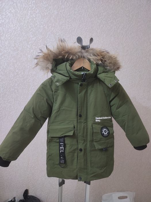 Продам зимнюю детскую куртку