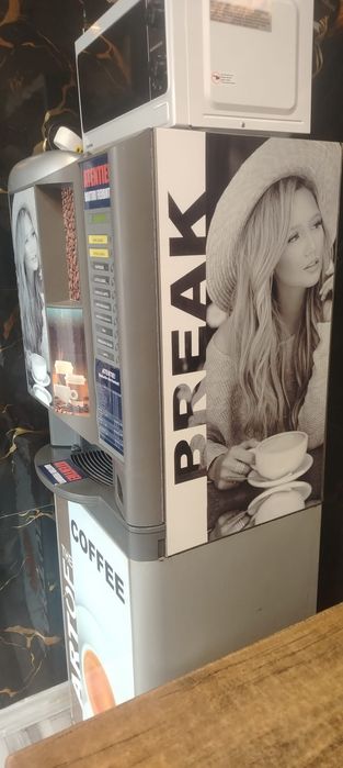 Automat de cafea profesional (Tabletop) – Ideal Birou / Spațiu Comercial