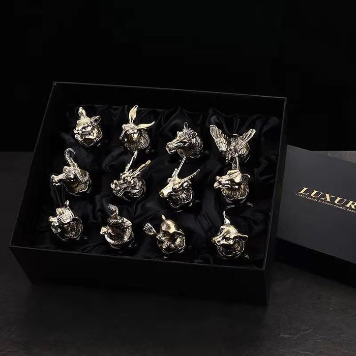 Рюмки-перевертыши с символами года