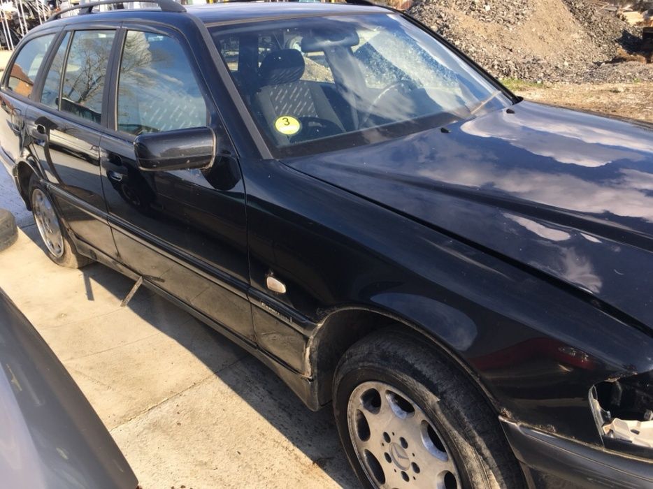 Мерцедес Ц класа W202 на части