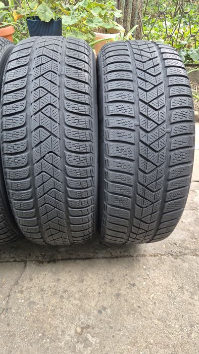 215 60 16 Anvelope de iarnă Pirelli