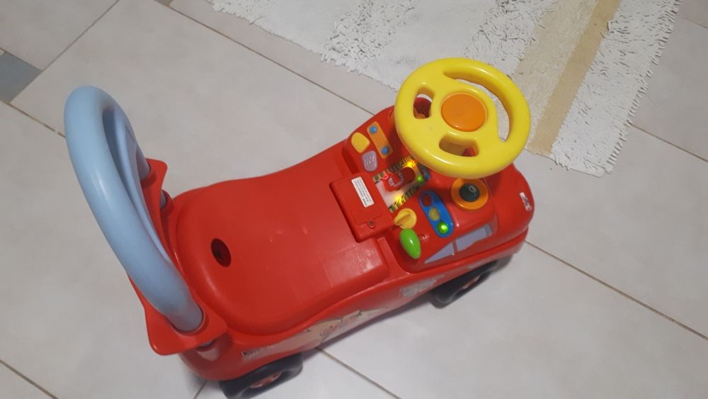 De vânzare babytaxiu de curse Fulger McQueen cu sunete și lumini
