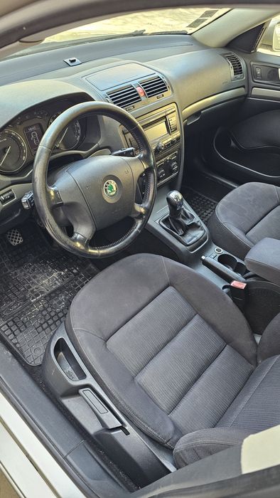 Vând Skoda Octavia 2 BKD 2.0 140 cp 6 trepte 2006 Euro 4 Proprietar !