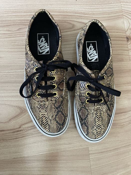VANS /дамски обувки/сникърси 38