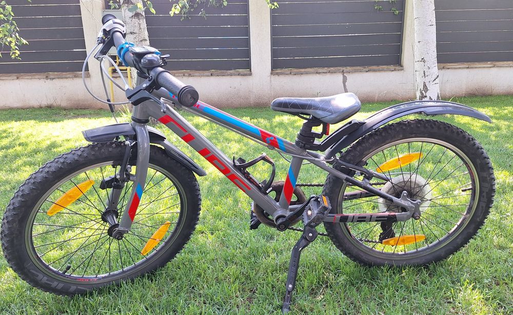 Bicicleta  Cube 20 inch acid 200