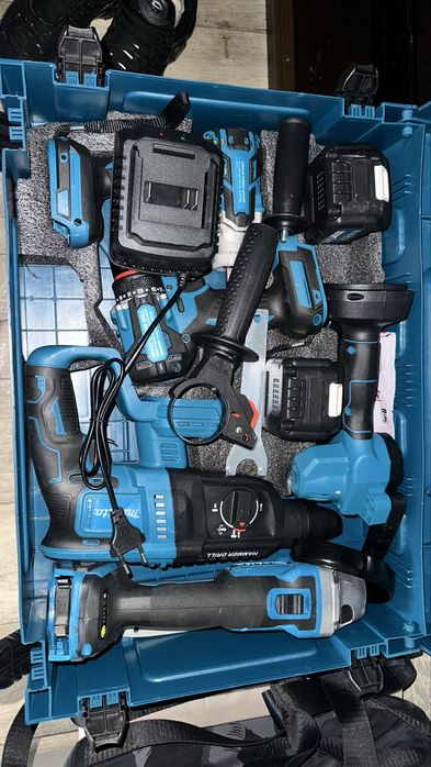 Набор Makita 5 в 1 новый