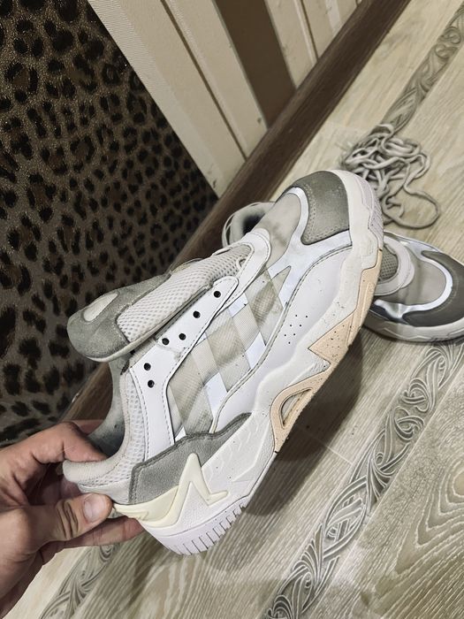 Продам кросы от Adidas