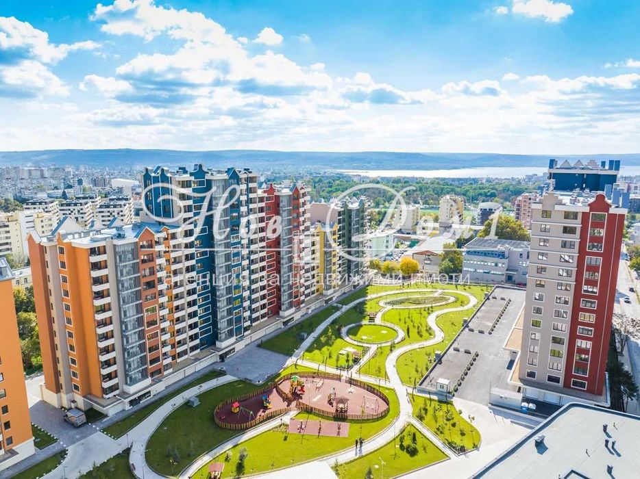 ЛУКСОЗЕН двустаен панорамен апартамент в района на ПОБЕДА