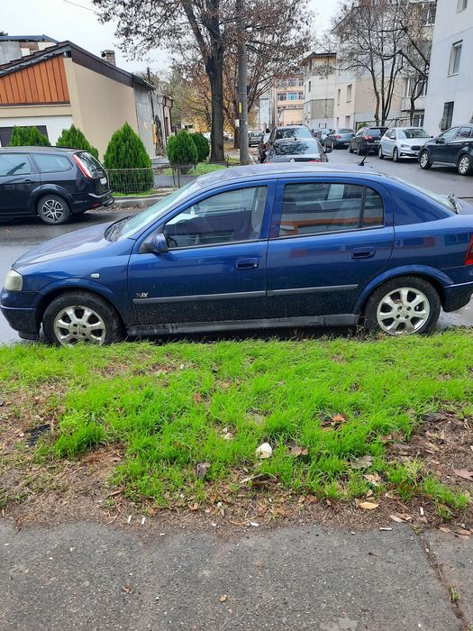 Se vinde    OPEL ASTRA G