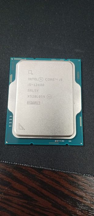 Процессор i5-12400