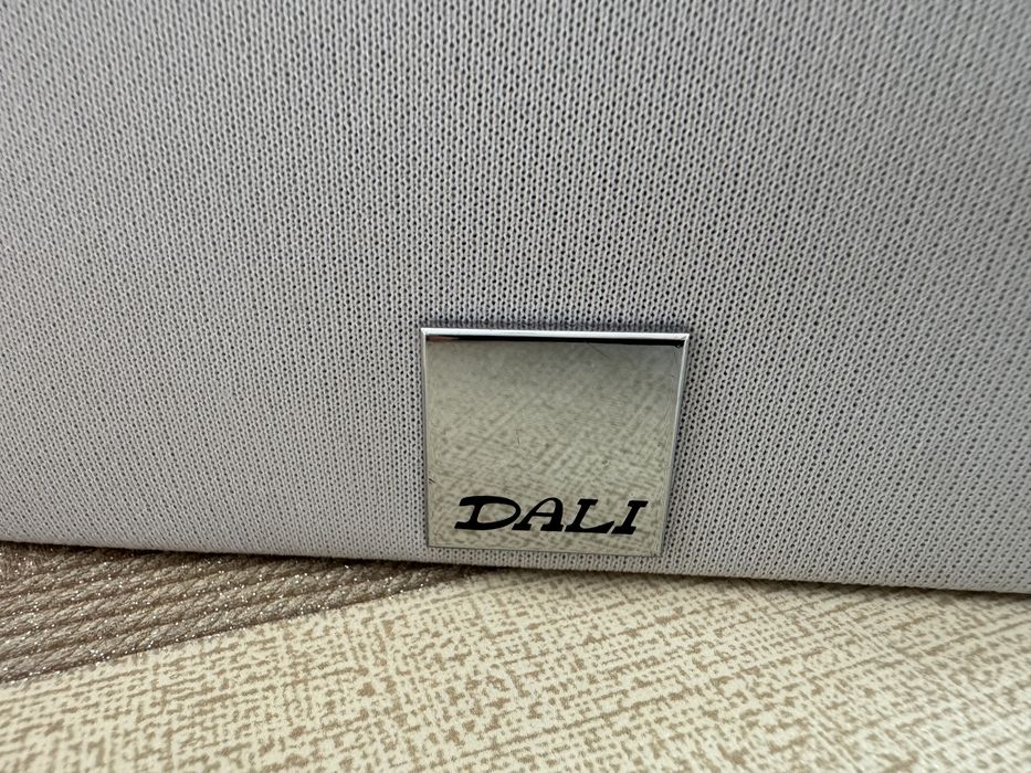 Тонколони DALI Zensor 1
