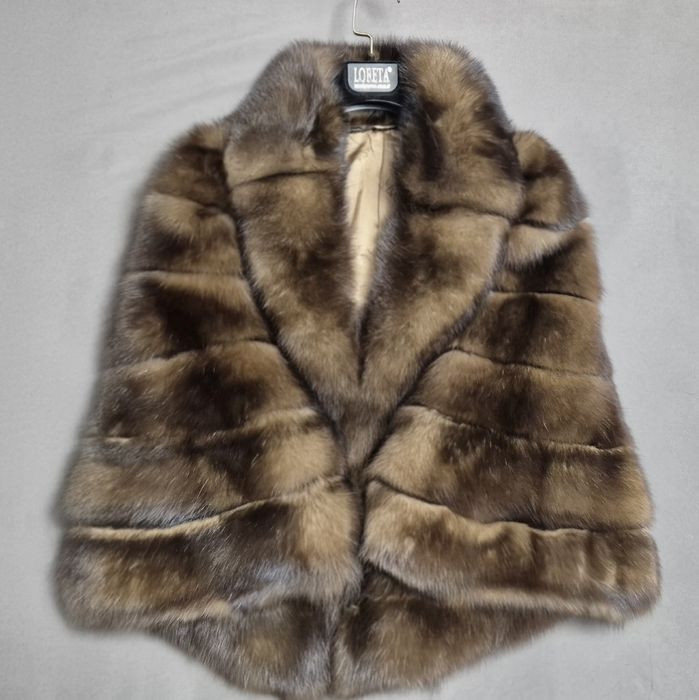 Продам  шубу Соболь