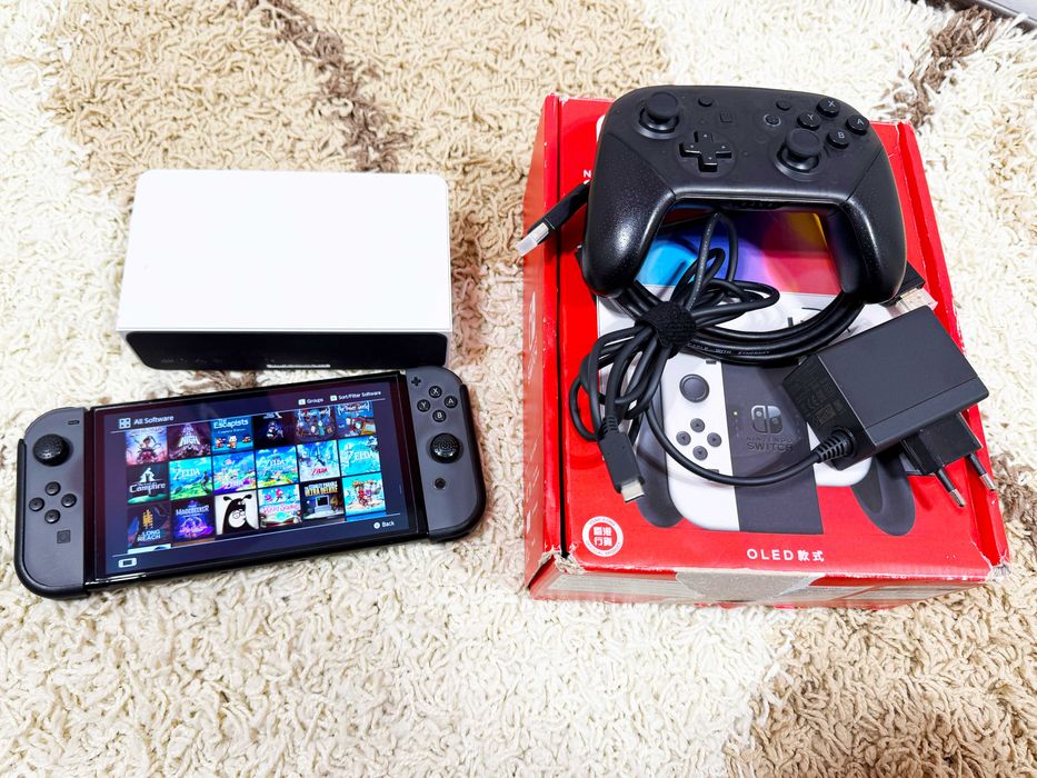 Nintendo Switch OLED Modat SX CORE CFW si accesorii