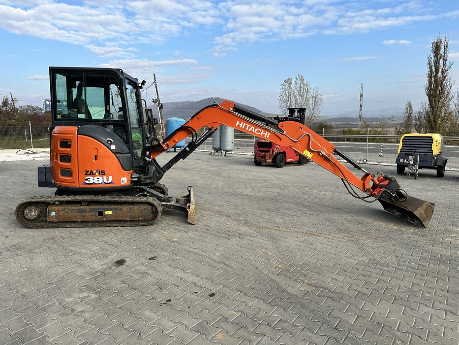 Excavator Hitachi ZX38U 3,8 tone