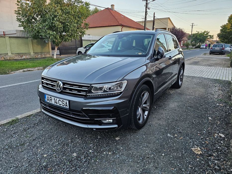 Volkswagen Tiguan Tiguan R-Line 1.5 TSI stare perfecta pentru pretentiosi