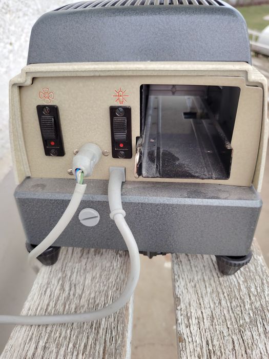 Немски проектор от 50 те.