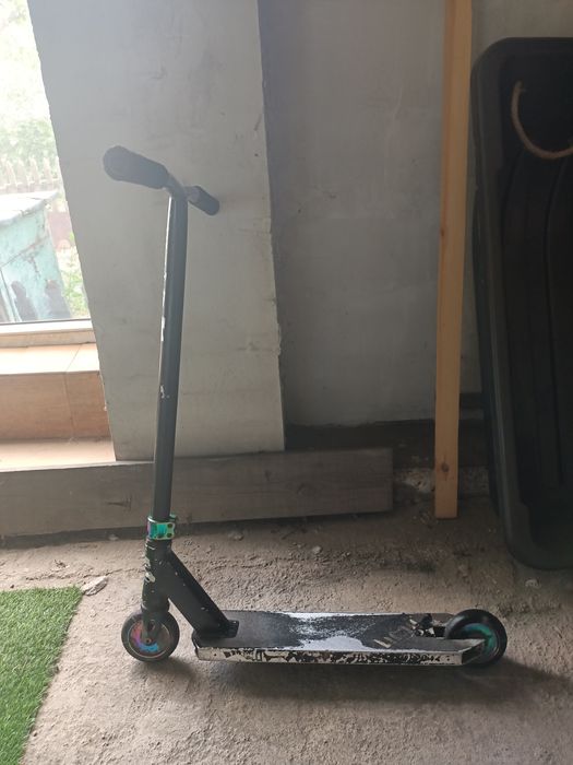 Продаю самокат limit