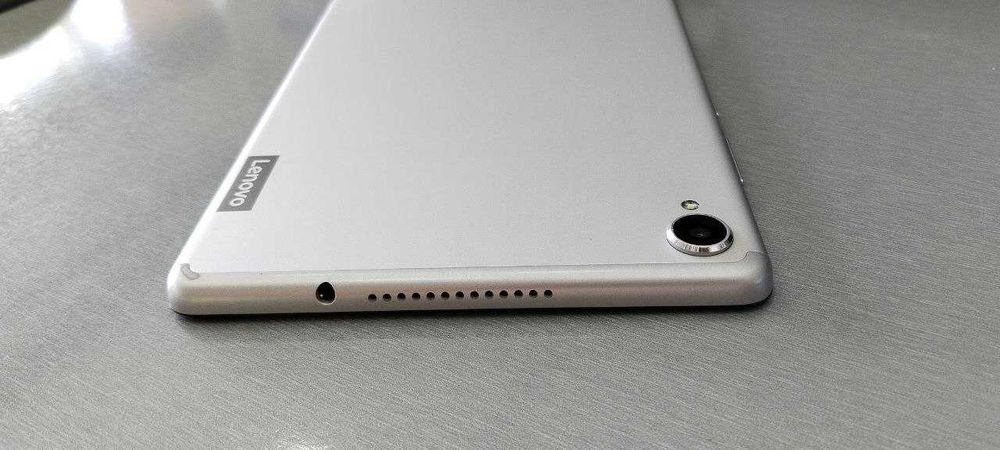 LENOVA planshet 2/32 gb