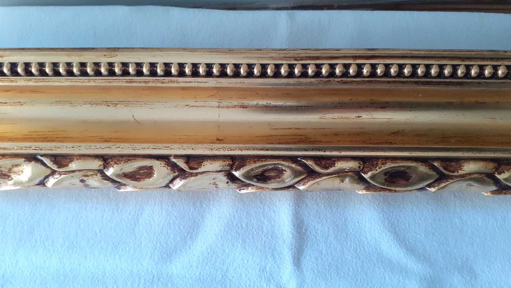 Rama lemn masiv cu stucatura, dimensiune exterioara 78x68 cm