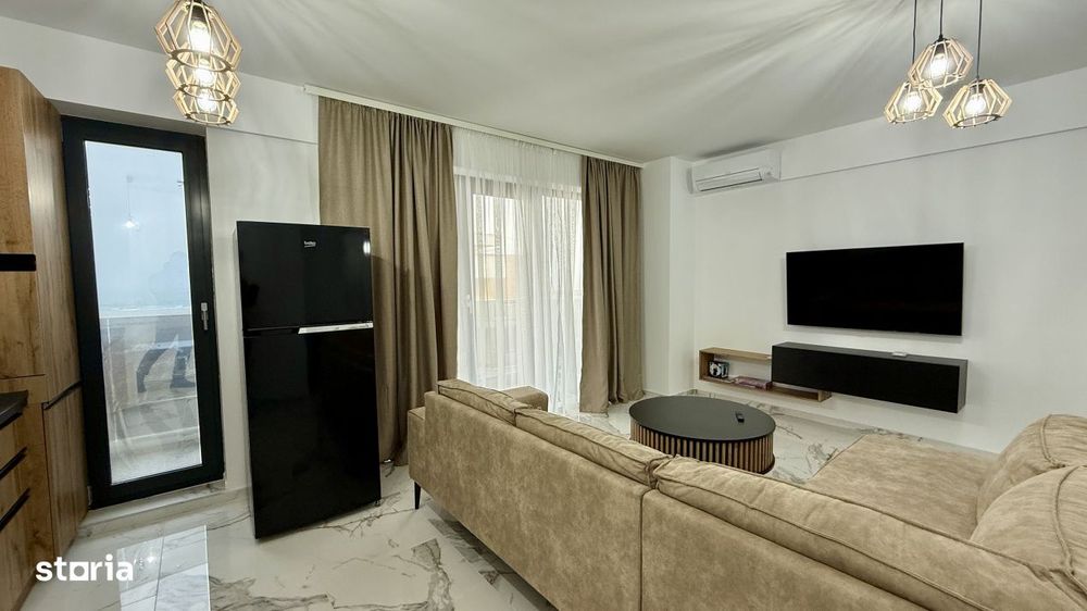 Apartament cu 3 camere si 2 locuri de parcare in Mamaia frontal la MAR