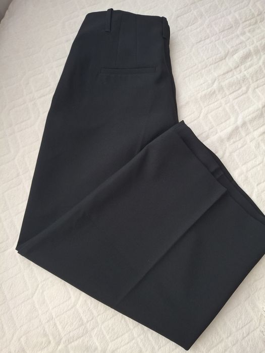 Zara нов панталон черен