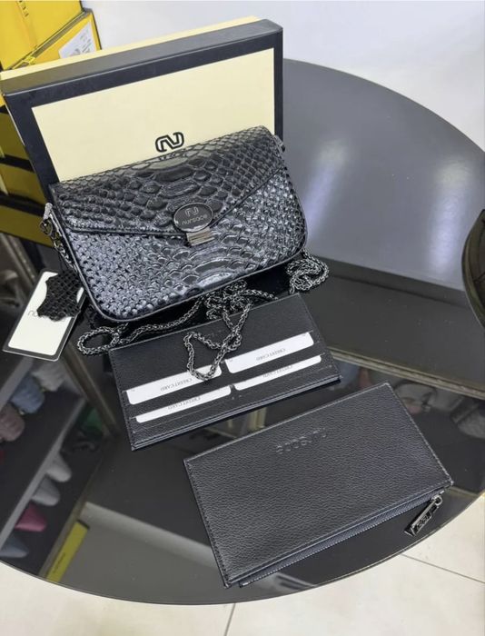 Продам кожанную сумку