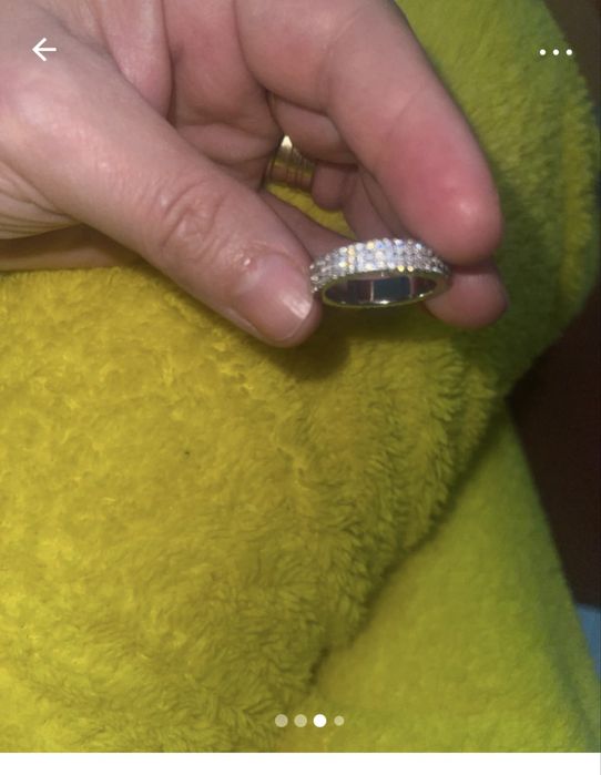 Inel cu trei randuri de pave.