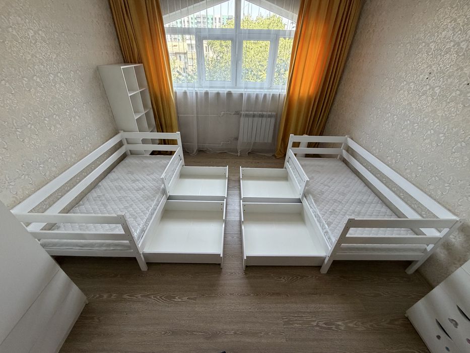 Продам детские кроватки