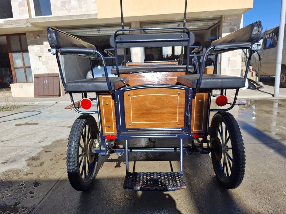 Vand trasura maraton cu 6 locuri