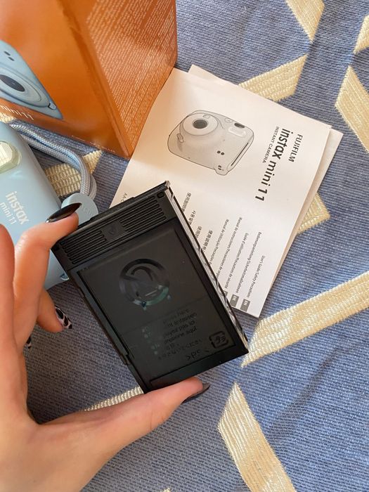 instax mini 11.