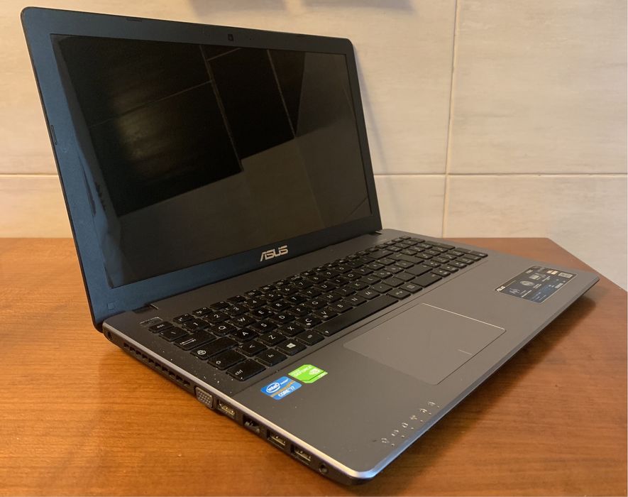 ASUS F550CC i7-3537U (15.6") HD Intel i7 - NVIDIA® GeForce® GT 720M