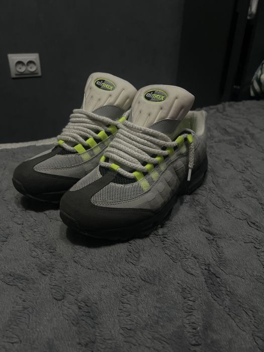 Продаю Air Max 95