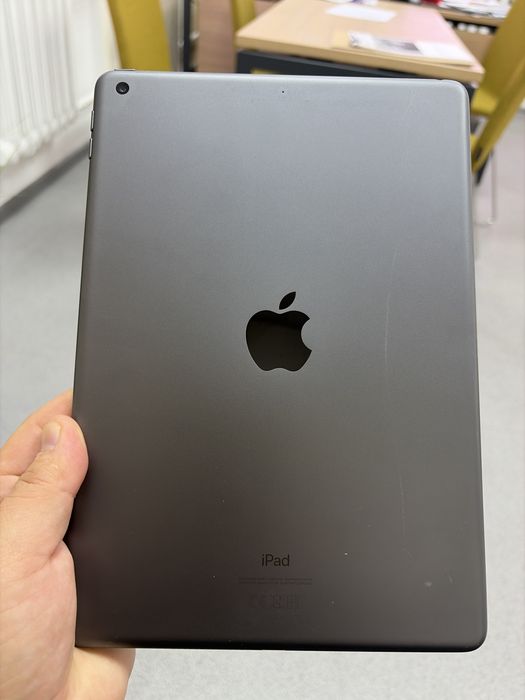 Продам IPAD б/у в рабочем состоянии
