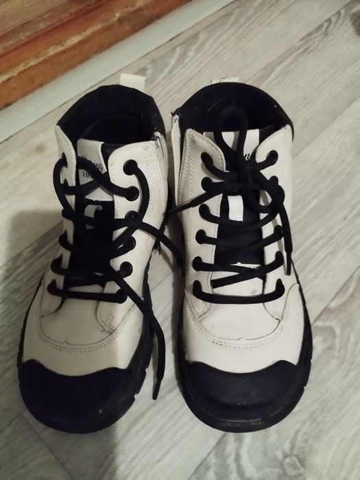 Качественные ботинки