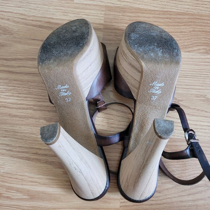 Sandale cu platforma