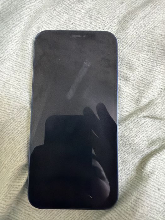 Iphone 12 в отличном состоянии