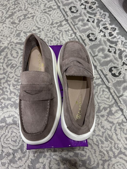 Продам лоферы новые