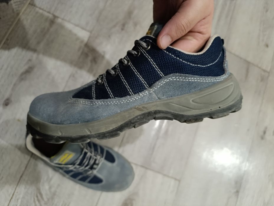 Рабочий обувь ботинки