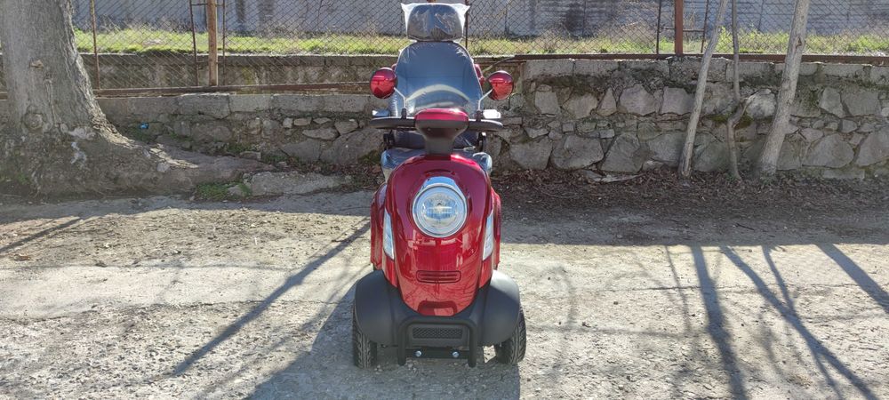 Електрическа четириколка SCE 340 за инвалиди до 20 км в час скорост