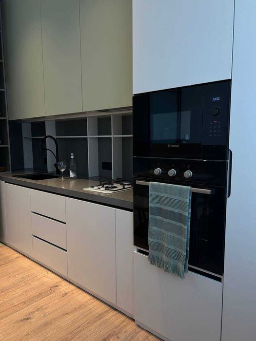 Продаётся 2 комнатная  Этаж -3 2/3/5 МирзоУлугбек район  Луначарский