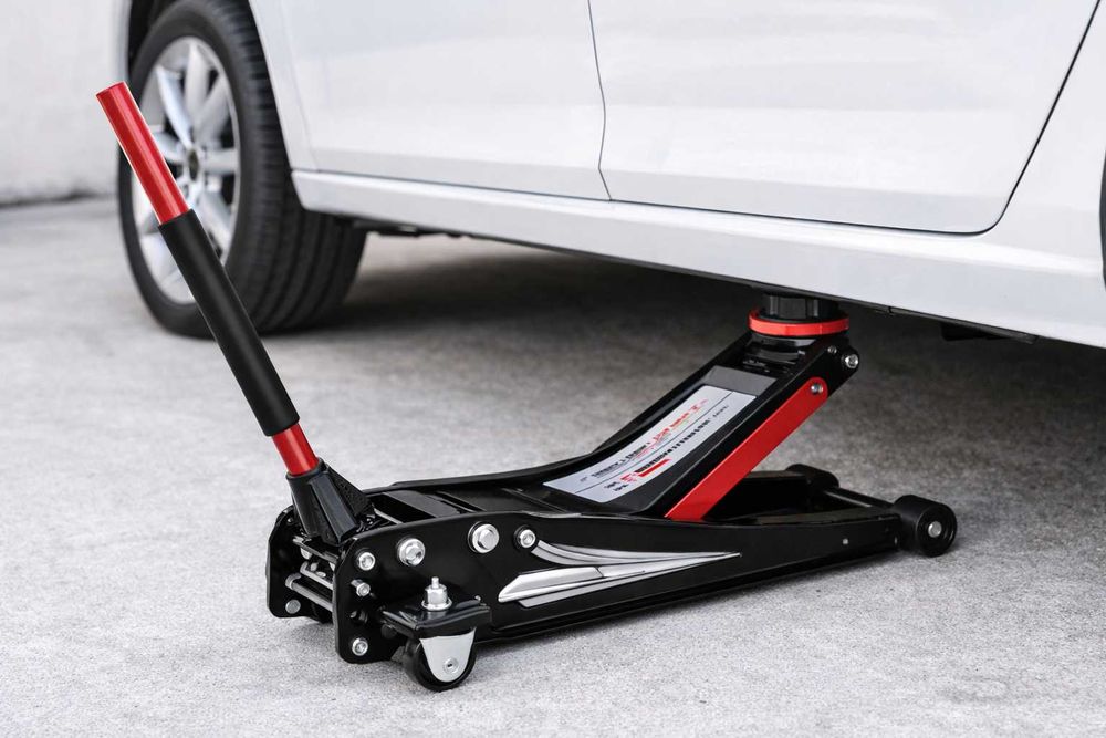 Cric hidraulic 5.5 tone auto profil jos profesional